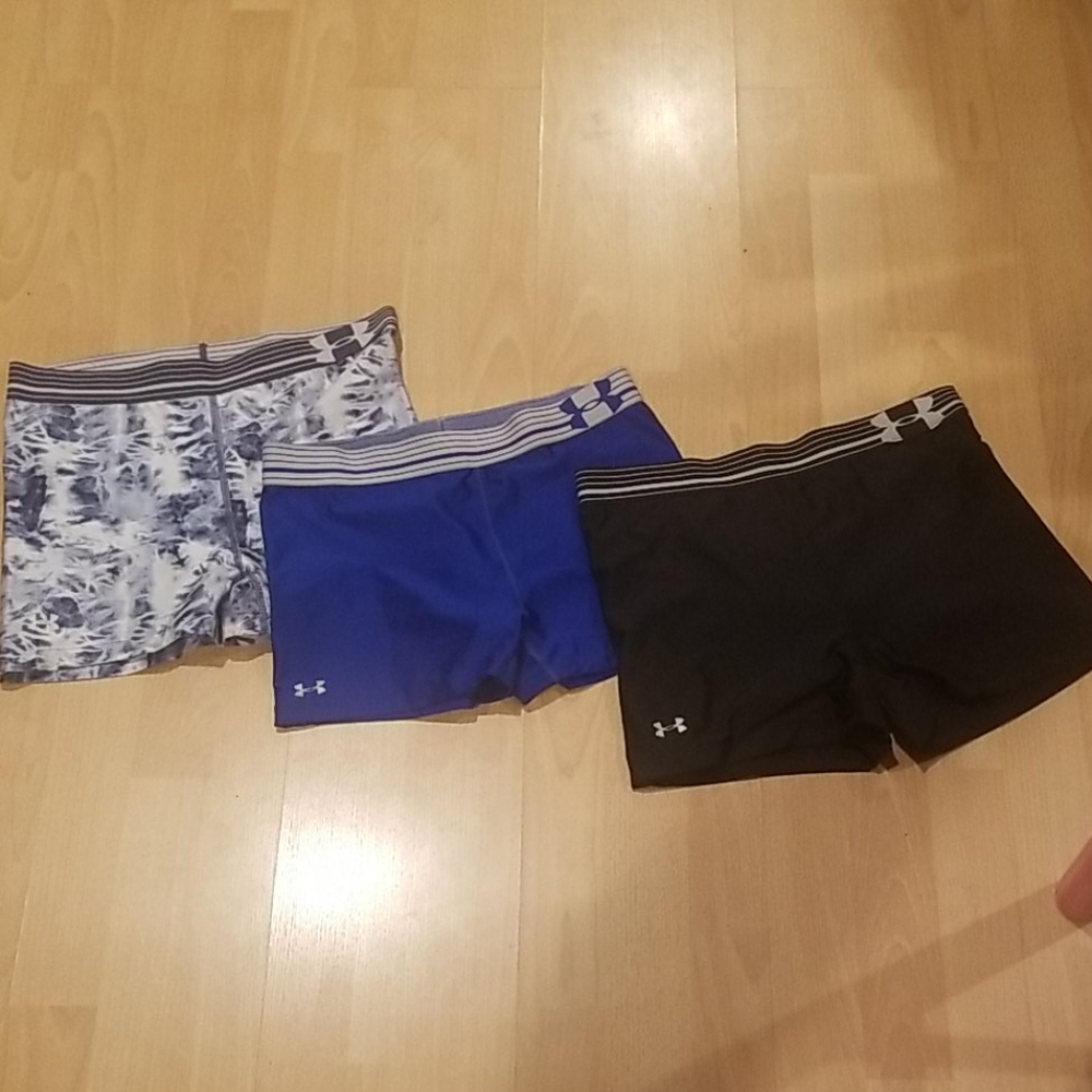 Bundle of underarmor tights